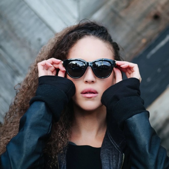 Black Sunglasses - Picture 6 of 12